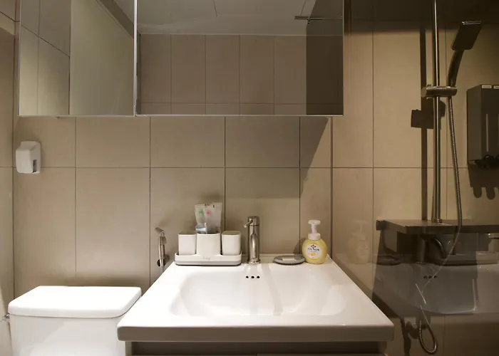 302jhblossomstayjeonpo Hotel apartamentowy